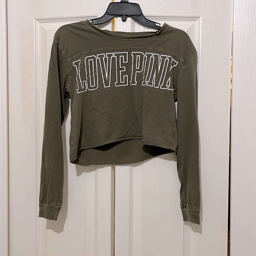 PINK Victoria’s Secret Army Green Long Sleeve Crop Top